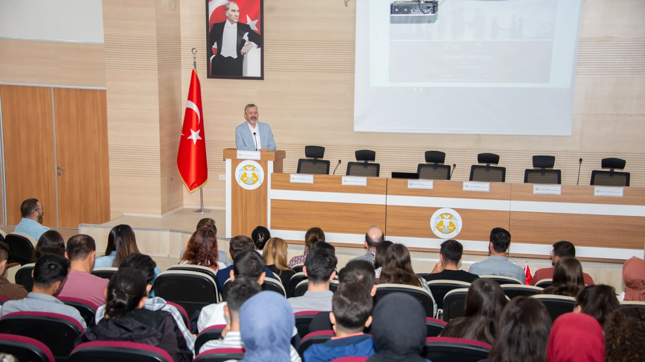 Selçuk Üniversitesi, iş insanlarını öğrencilerle buluşturmaya devam ediyor 
